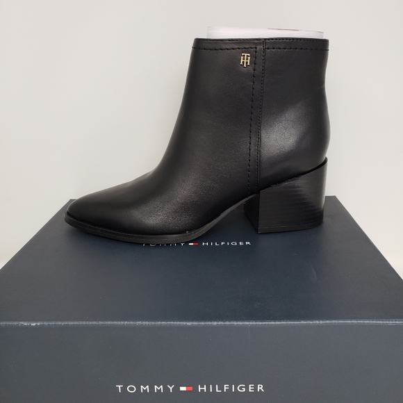 Tommy Hilfiger Jetz Booties NIB - Picture 2 of 11